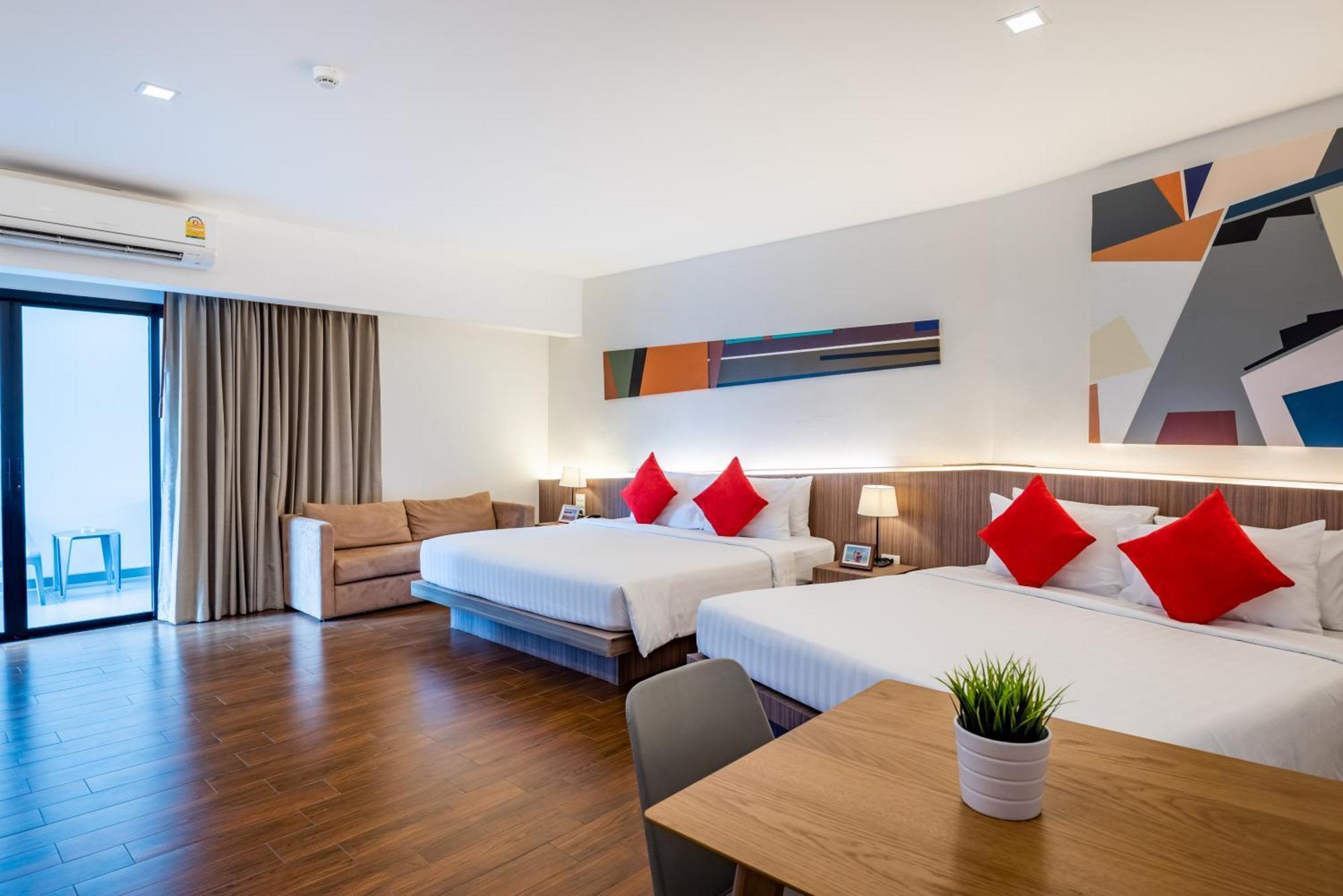 J Inspired Hotel Pattaya Luaran gambar