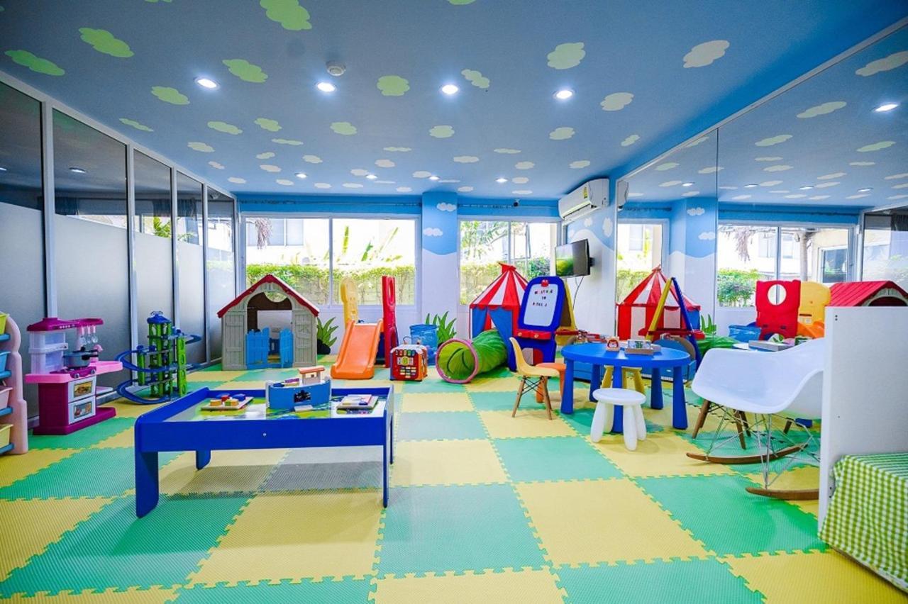 J Inspired Hotel Pattaya Luaran gambar